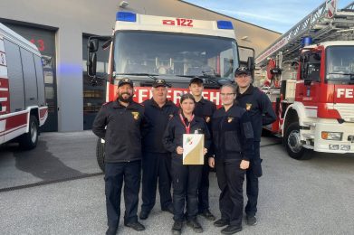 FEUERWEHRJUGENDLEISTUNGSABZEICHEN IN GOLD