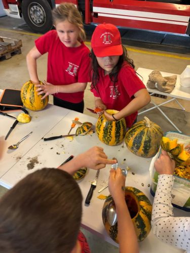 23102025 Kürbisschnitzen KF 3