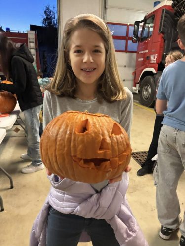 30102025 Kürbisschnitzen 10